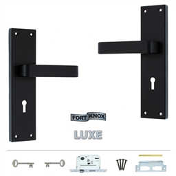 M8D20 - 3 Lever Lockset Magnifica 8"